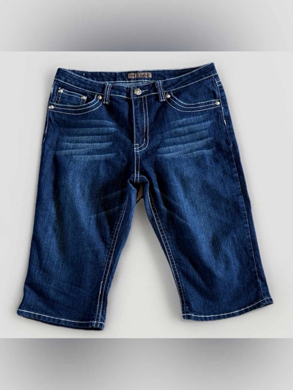 5ive Women’s Size 14 Dark Wash Denim Bermuda Shorts Stretch Embellished Pockets